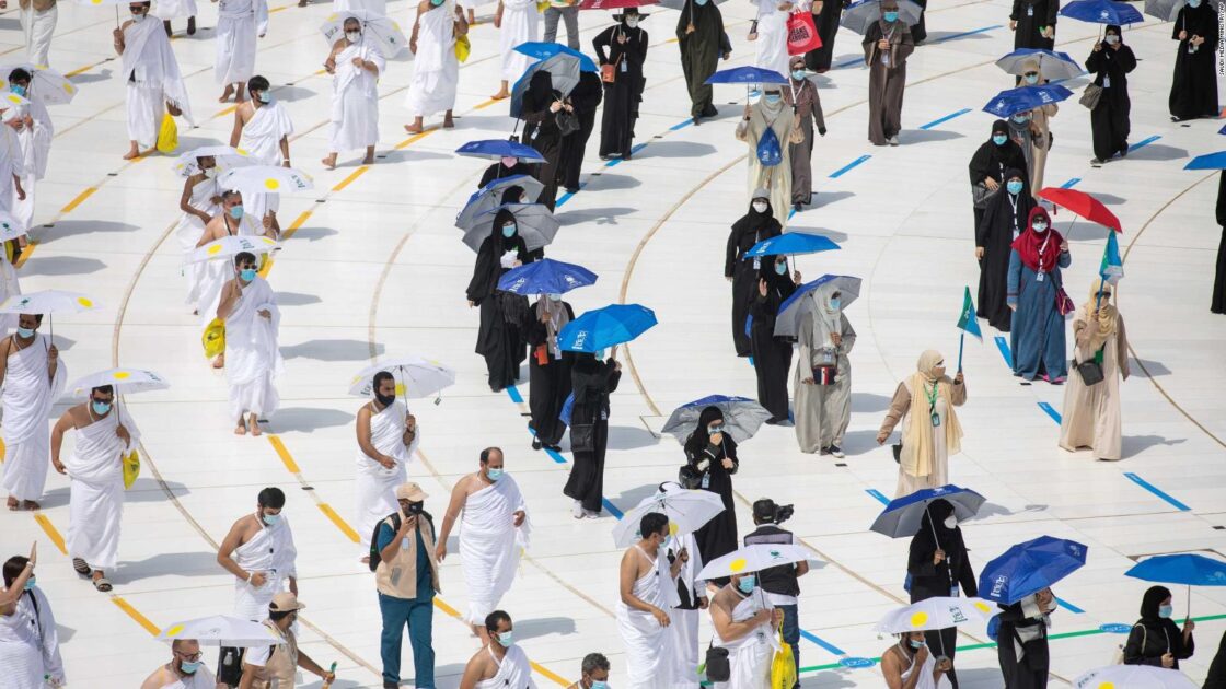 women can perform hajj without mahram